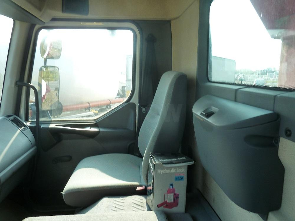 Renault Kerax 420 DCI - Φορτηγό ανατρεπόμενο: φωτογραφία 3 Renault Kerax 420 DCI - Φορτηγό ανατρεπόμενο: φωτογραφία 3