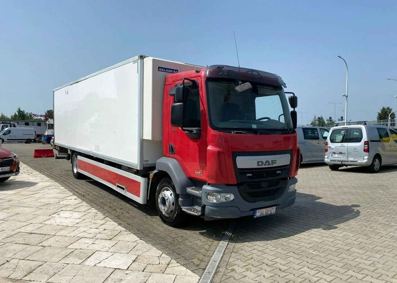 DAF LF 250 LF250I / 1 Owner / Hulsteins / Super Condition - Φορτηγό ψυγείο: φωτογραφία 4 DAF LF 250 LF250I / 1 Owner / Hulsteins / Super Condition - Φορτηγό ψυγείο: φωτογραφία 4