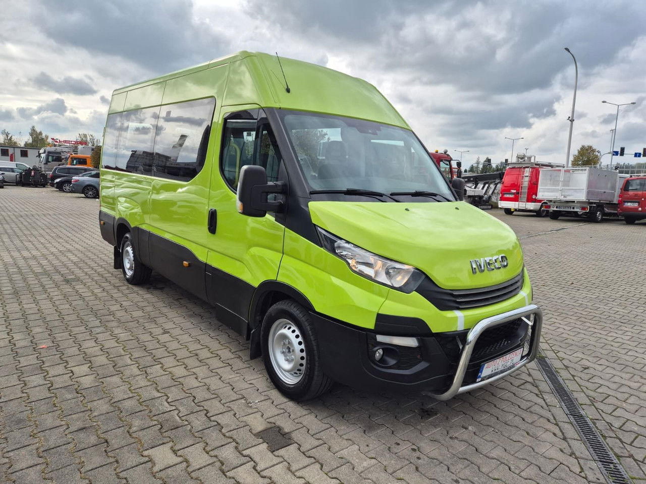 IVECO Daily 35S12 Hi-Matic / 10 Seats - Μικρό λεωφορείο, Επιβατικό βαν: φωτογραφία 5 IVECO Daily 35S12 Hi-Matic / 10 Seats - Μικρό λεωφορείο, Επιβατικό βαν: φωτογραφία 5