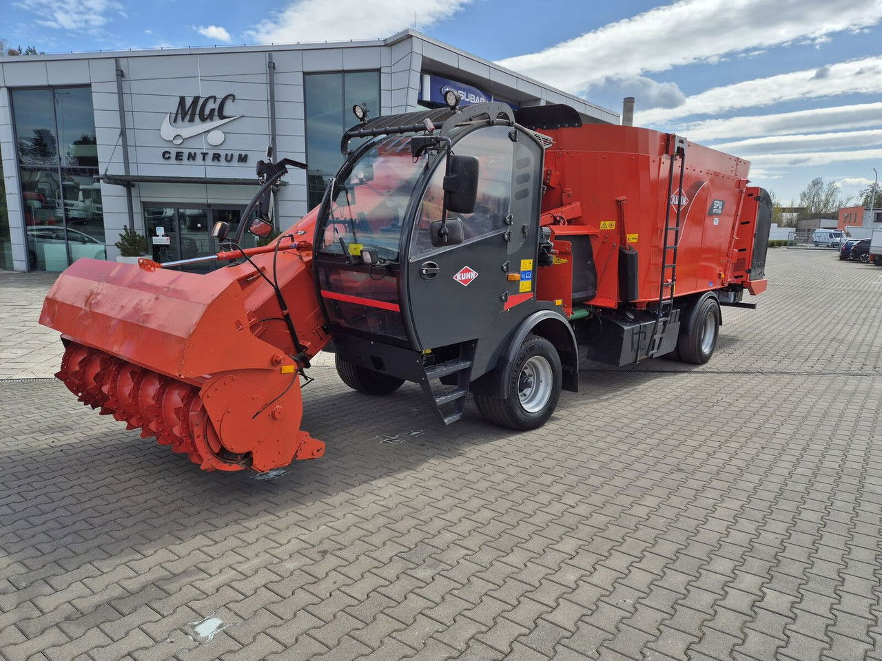 Kuhn SPW 22 Intense /feed wagon/ 1 Owner / NEW Service SPW 22 Intense /feed wago - Ενσιροδιανομέας: φωτογραφία 2 Kuhn SPW 22 Intense /feed wagon/ 1 Owner / NEW Service SPW 22 Intense /feed wago - Ενσιροδιανομέας: φωτογραφία 2