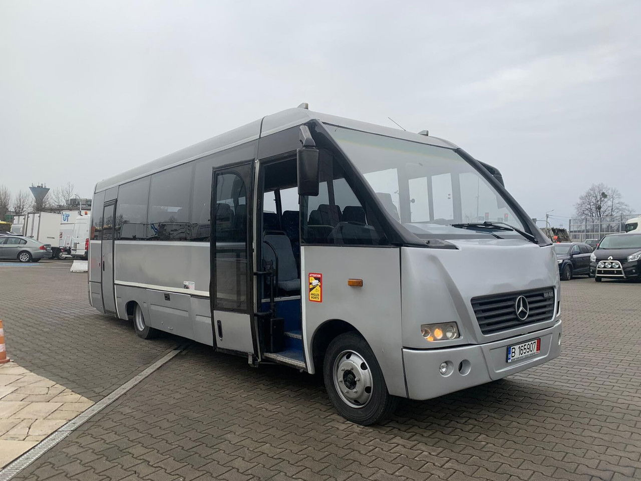Mercedes-Benz Vario 814 814D, Mediano, Cibro, Vario,33 seats, E4, Wide Body Mercedes-Benz Vario 814 814D, Mediano, Cibro, Vario,33 seats, E4, Wide Body - Προαστιακό λεωφορείο: φωτογραφία 1 Mercedes-Benz Vario 814 814D, Mediano, Cibro, Vario,33 seats, E4, Wide Body Mercedes-Benz Vario 814 814D, Mediano, Cibro, Vario,33 seats, E4, Wide Body - Προαστιακό λεωφορείο: φωτογραφία 1
