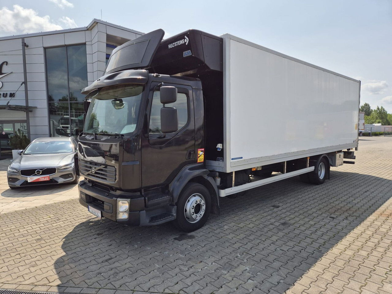 Volvo FL 240 1 Owner / Izotherm / Zepro 1500KG / Euro IV - Φορτηγό κόφα: φωτογραφία 1 Volvo FL 240 1 Owner / Izotherm / Zepro 1500KG / Euro IV - Φορτηγό κόφα: φωτογραφία 1