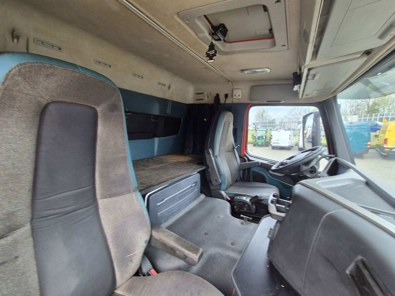 Φορτηγό με ανοιχτή καρότσα, Φορτηγό με γερανό Volvo FM 330 HDS Hiab / 1 Owner / Euro 6 / Serviced: φωτογραφία 30