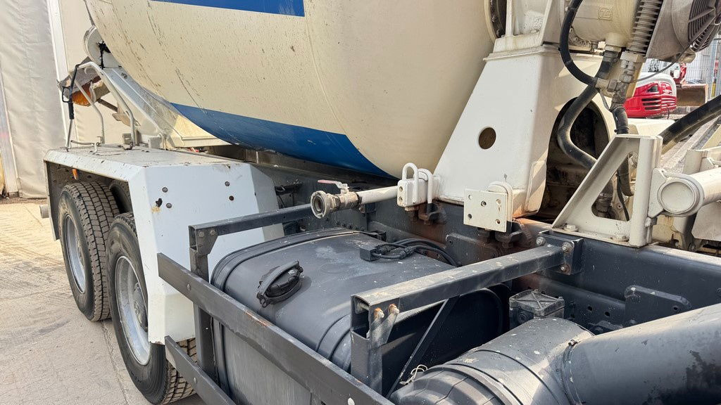 MAN FE 410A 6x4 mixer - 7m3 - euro 3 - Μπετονιέρα φορτηγό: φωτογραφία 4 MAN FE 410A 6x4 mixer - 7m3 - euro 3 - Μπετονιέρα φορτηγό: φωτογραφία 4