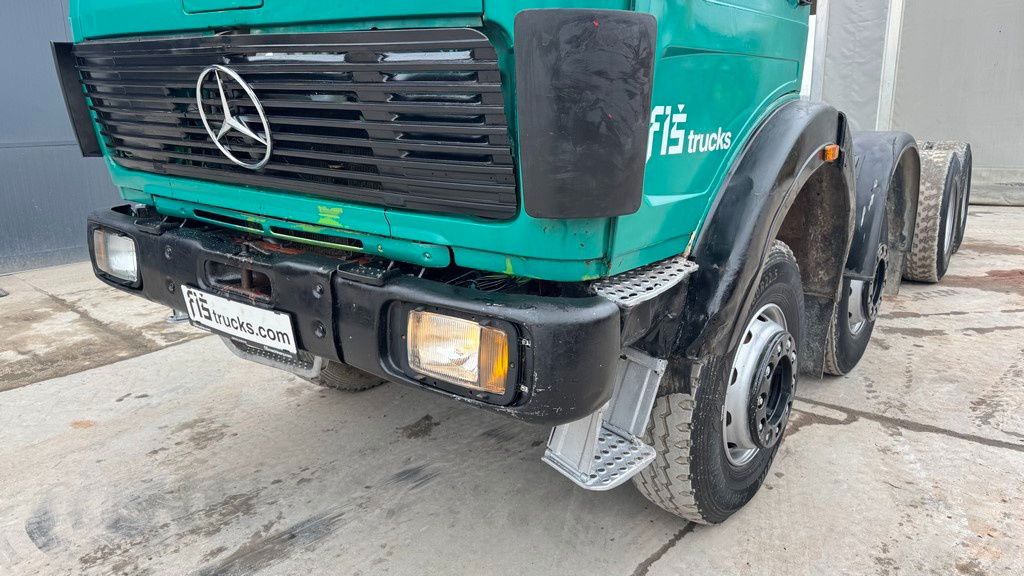 Mercedes-Benz 3025 8x4 chassis - complete spring - Φορτηγό σασί: φωτογραφία 2 Mercedes-Benz 3025 8x4 chassis - complete spring - Φορτηγό σασί: φωτογραφία 2