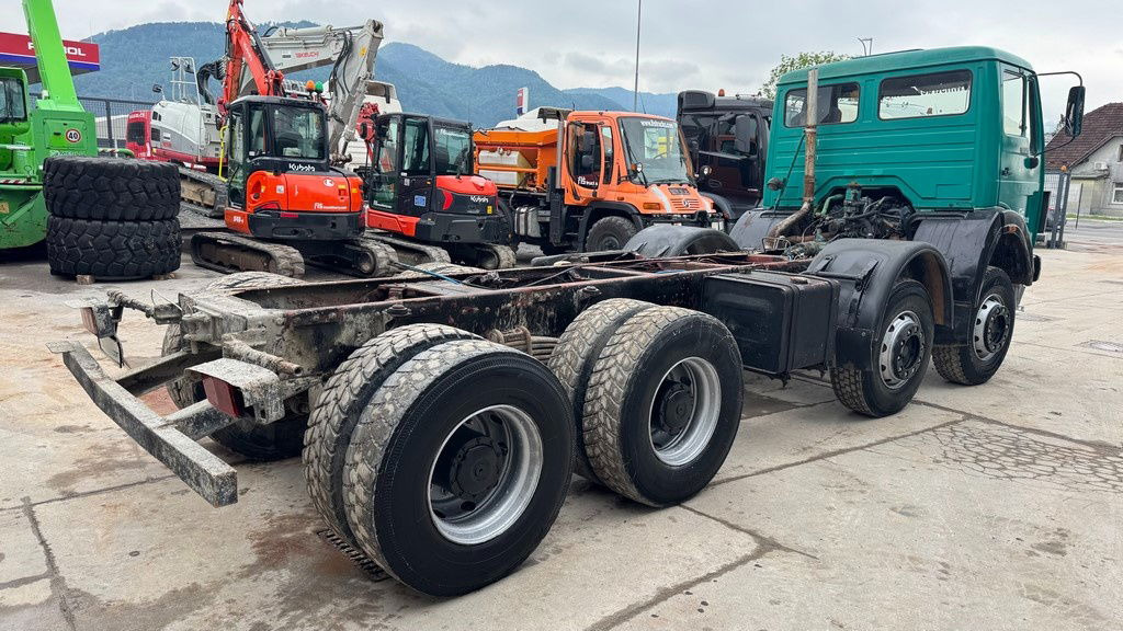 Mercedes-Benz 3025 8x4 chassis - complete spring - Φορτηγό σασί: φωτογραφία 5 Mercedes-Benz 3025 8x4 chassis - complete spring - Φορτηγό σασί: φωτογραφία 5