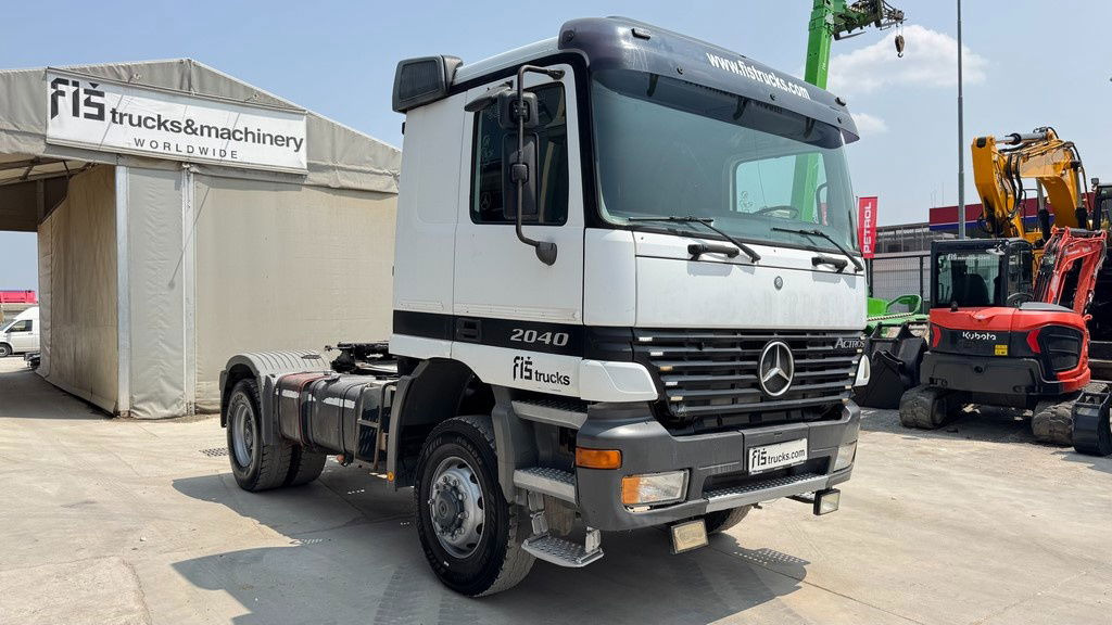 Mercedes-Benz Actros 2040 AS 4x4 tractor unit - tipp. hydr. - Τράκτορας: φωτογραφία 3 Mercedes-Benz Actros 2040 AS 4x4 tractor unit - tipp. hydr. - Τράκτορας: φωτογραφία 3
