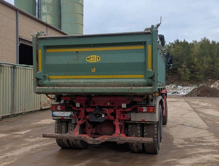 Mercedes-Benz Actros 2651 6X4 meiller bordmatic tipper - Φορτηγό ανατρεπόμενο: φωτογραφία 5 Mercedes-Benz Actros 2651 6X4 meiller bordmatic tipper - Φορτηγό ανατρεπόμενο: φωτογραφία 5