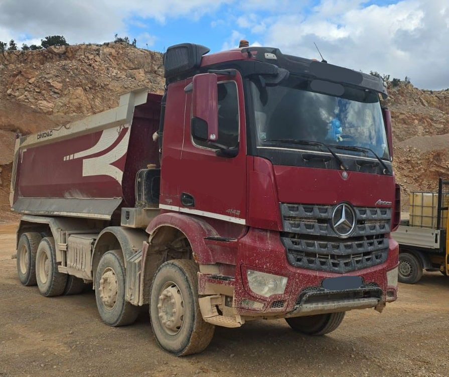 Mercedes-Benz Arocs 4142 8X4 cantoni tipper - Φορτηγό ανατρεπόμενο: φωτογραφία 1 Mercedes-Benz Arocs 4142 8X4 cantoni tipper - Φορτηγό ανατρεπόμενο: φωτογραφία 1