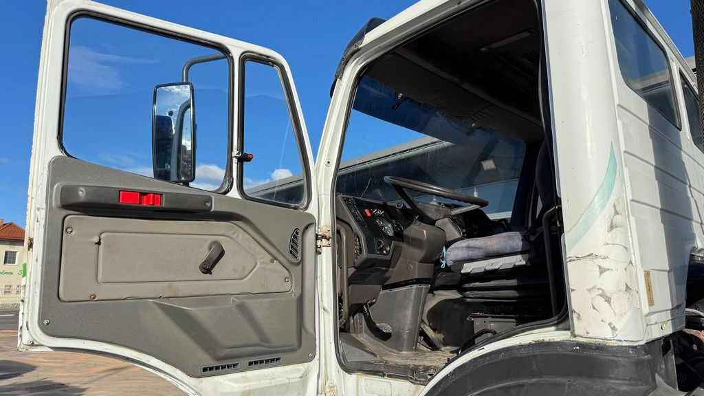 Φορτηγό σασί Mercedes-Benz SK 3234 8x4 chassis: φωτογραφία 17