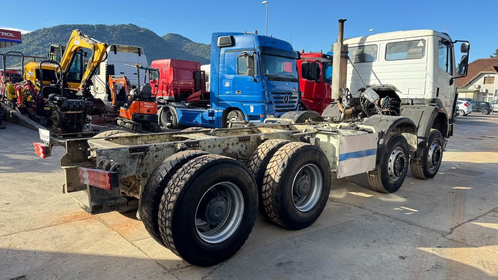Mercedes-Benz SK 3234 8x4 chassis - Φορτηγό σασί: φωτογραφία 5 Mercedes-Benz SK 3234 8x4 chassis - Φορτηγό σασί: φωτογραφία 5