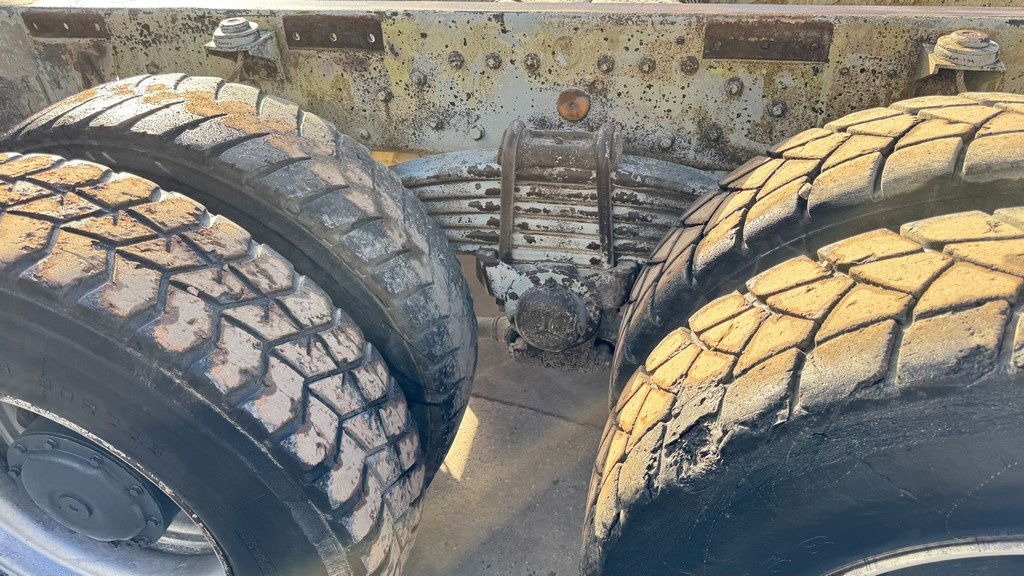 Φορτηγό σασί Mercedes-Benz SK 3234 8x4 chassis: φωτογραφία 13