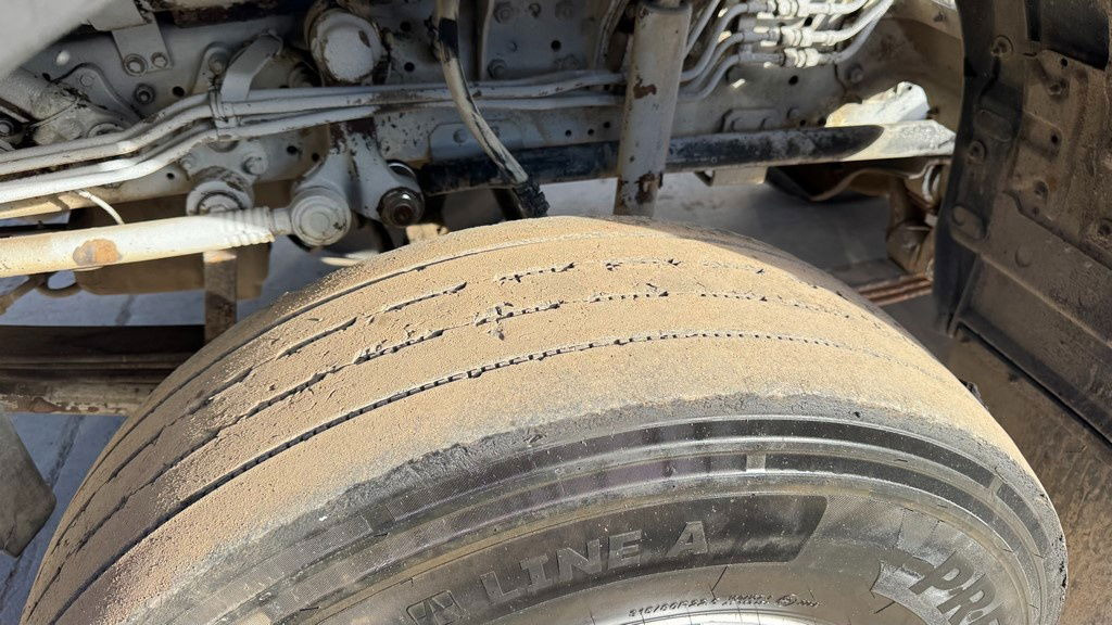 Φορτηγό σασί Mercedes-Benz SK 3234 8x4 chassis: φωτογραφία 12