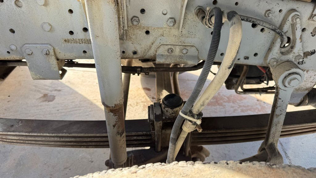 Φορτηγό σασί Mercedes-Benz SK 3234 8x4 chassis: φωτογραφία 15