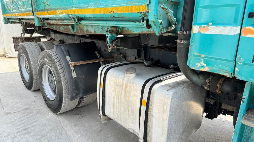 Scania R142-V8 H 6x4 3 sided tipper - full spring - Φορτηγό ανατρεπόμενο: φωτογραφία 4 Scania R142-V8 H 6x4 3 sided tipper - full spring - Φορτηγό ανατρεπόμενο: φωτογραφία 4