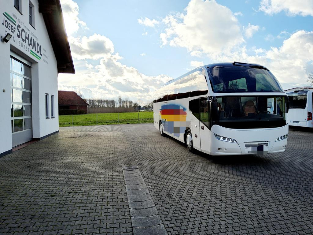 Neoplan Cityliner P14 6 gang manuell / WC / TÜV - Πούλμαν: φωτογραφία 2 Neoplan Cityliner P14 6 gang manuell / WC / TÜV - Πούλμαν: φωτογραφία 2