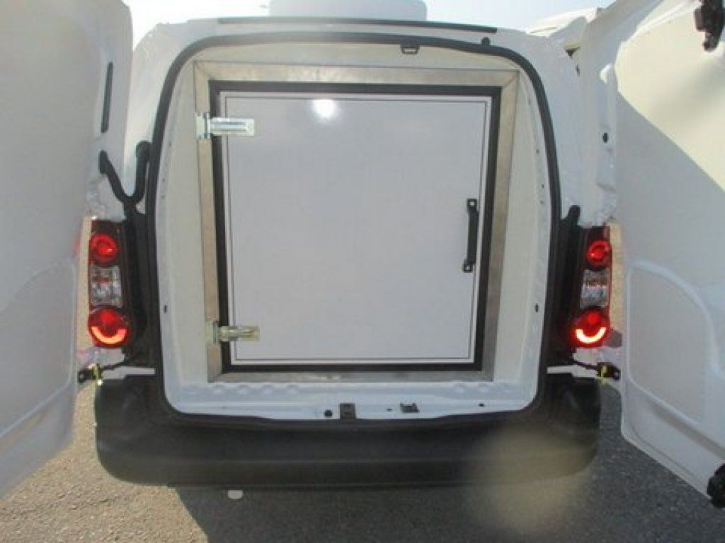Citroën Berlingo freezer - Επαγγελματικό αυτοκίνητο ψυγείο: φωτογραφία 4 Citroën Berlingo freezer - Επαγγελματικό αυτοκίνητο ψυγείο: φωτογραφία 4