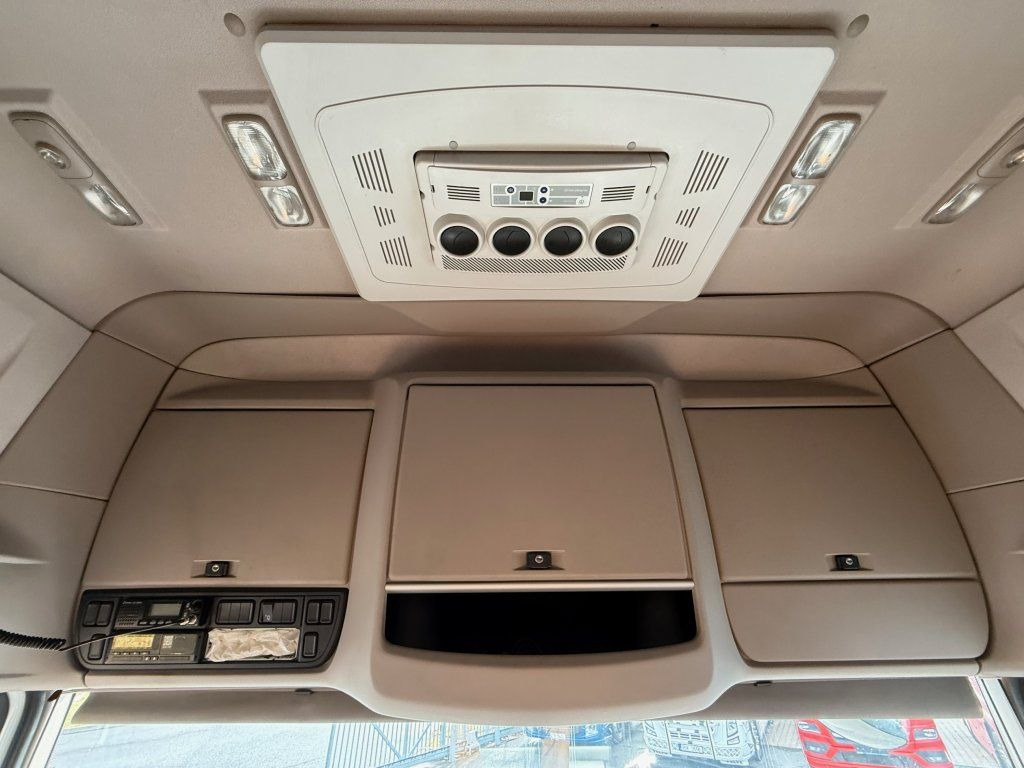 Τράκτορας DAF XF480 Superspacecab SSC lowdeck: φωτογραφία 17 Τράκτορας DAF XF480 Superspacecab SSC lowdeck: φωτογραφία 17