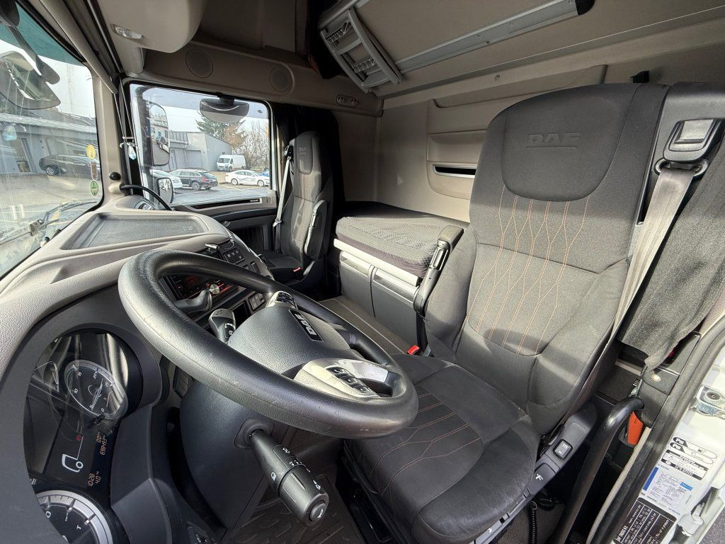 Τράκτορας DAF XF480 Superspacecab SSC lowdeck: φωτογραφία 12 Τράκτορας DAF XF480 Superspacecab SSC lowdeck: φωτογραφία 12
