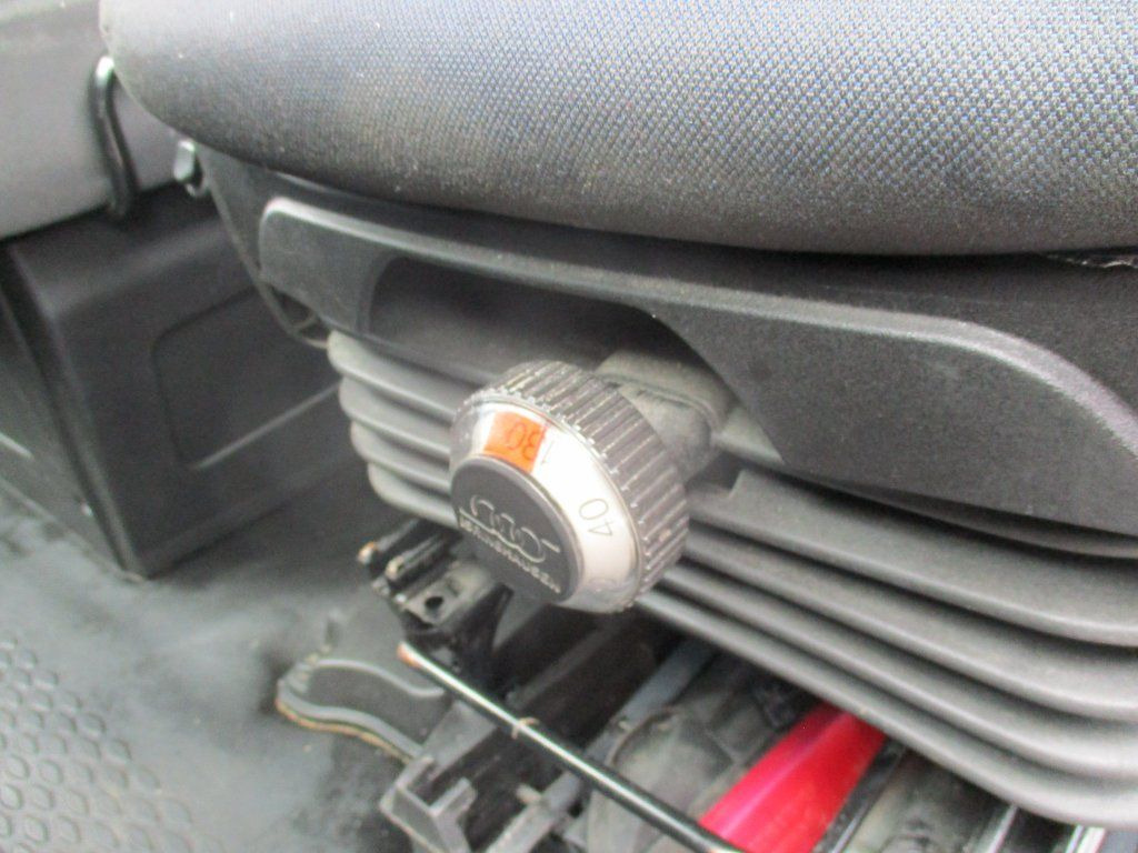 Επαγγελματικό αυτοκίνητο ψυγείο Iveco Daily 35C16 Dhollandia: φωτογραφία 18 Επαγγελματικό αυτοκίνητο ψυγείο Iveco Daily 35C16 Dhollandia: φωτογραφία 18