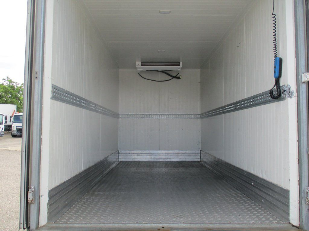 Επαγγελματικό αυτοκίνητο ψυγείο Iveco Daily 35C16 Dhollandia: φωτογραφία 9 Επαγγελματικό αυτοκίνητο ψυγείο Iveco Daily 35C16 Dhollandia: φωτογραφία 9