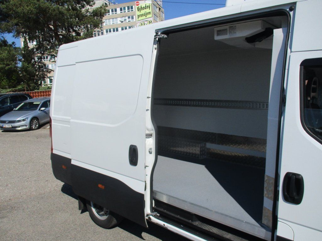 Iveco Daily 35S16 2.3L - Επαγγελματικό αυτοκίνητο ψυγείο: φωτογραφία 5 Iveco Daily 35S16 2.3L - Επαγγελματικό αυτοκίνητο ψυγείο: φωτογραφία 5