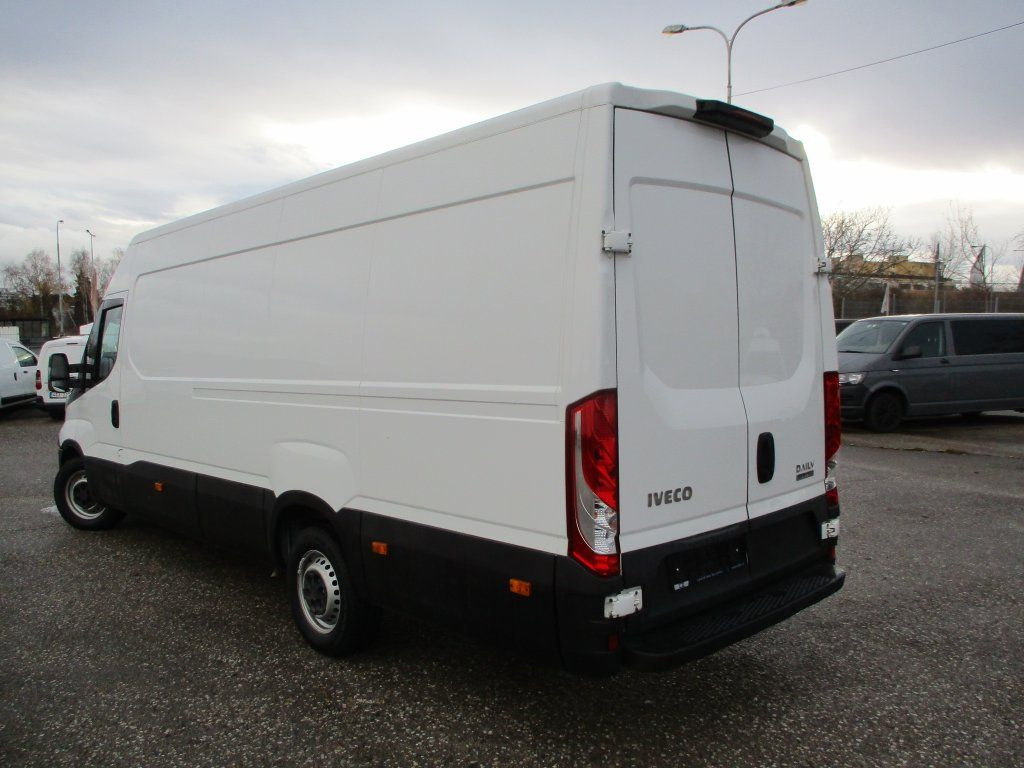 Iveco Daily 35S16 Hi Matic - Βαν: φωτογραφία 4 Iveco Daily 35S16 Hi Matic - Βαν: φωτογραφία 4