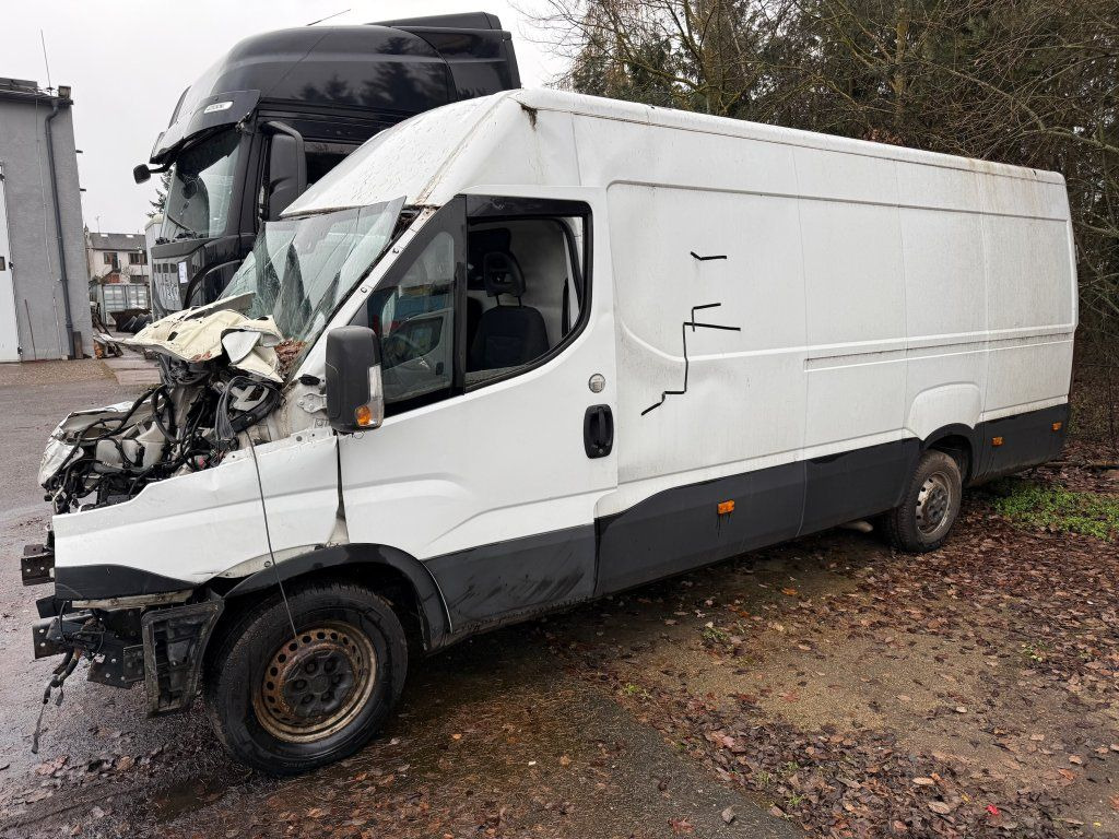 Iveco Daily 35S16 maxi Damaged - Βαν: φωτογραφία 4 Iveco Daily 35S16 maxi Damaged - Βαν: φωτογραφία 4