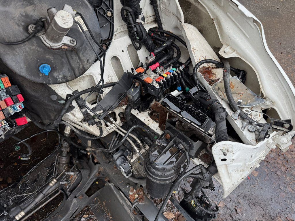 Βαν Iveco Daily 35S16 maxi Damaged: φωτογραφία 12 Βαν Iveco Daily 35S16 maxi Damaged: φωτογραφία 12