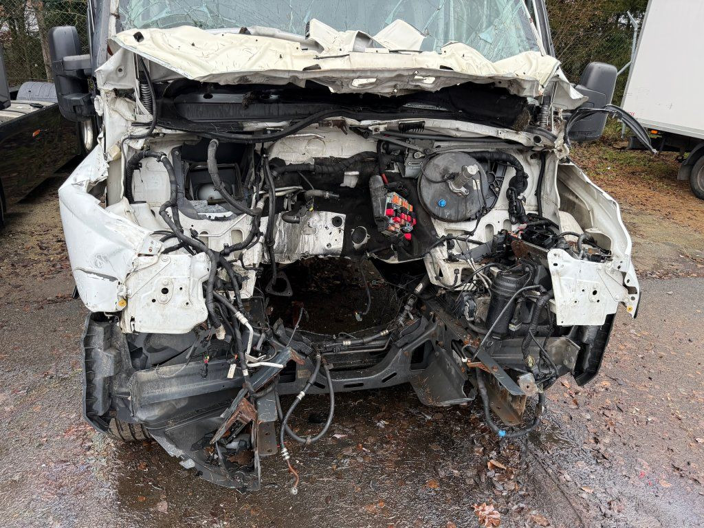 Βαν Iveco Daily 35S16 maxi Damaged: φωτογραφία 7 Βαν Iveco Daily 35S16 maxi Damaged: φωτογραφία 7