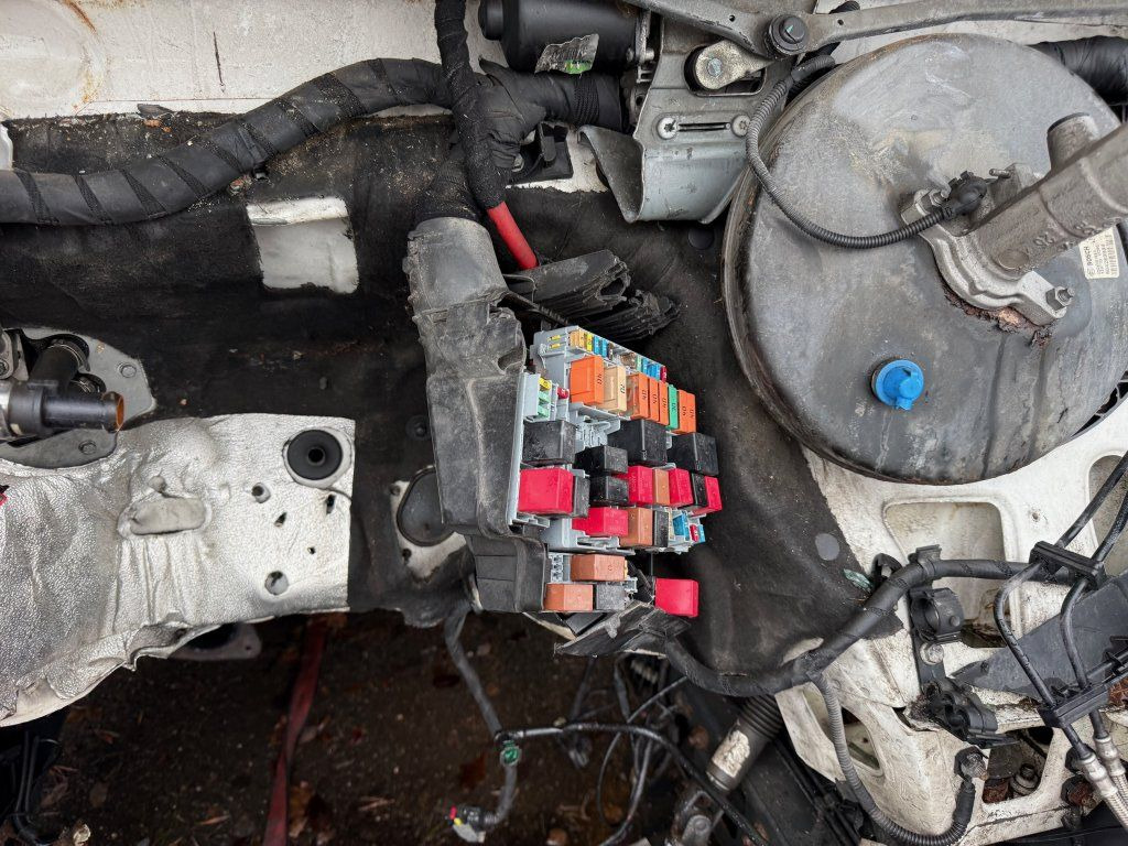 Βαν Iveco Daily 35S16 maxi Damaged: φωτογραφία 11 Βαν Iveco Daily 35S16 maxi Damaged: φωτογραφία 11