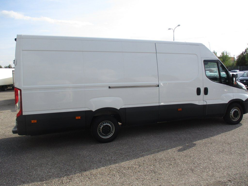 Iveco Daily 35S16 - Βαν: φωτογραφία 4 Iveco Daily 35S16 - Βαν: φωτογραφία 4