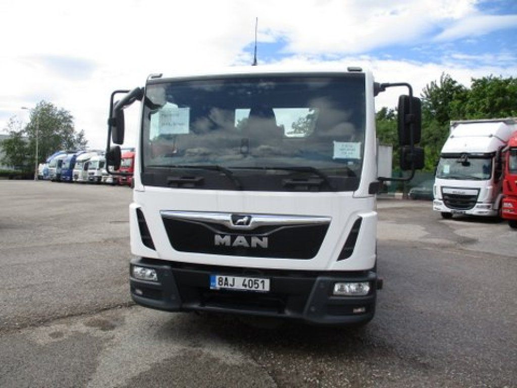 MAN 12.220 TGL - Φορτηγό κόφα: φωτογραφία 2 MAN 12.220 TGL - Φορτηγό κόφα: φωτογραφία 2