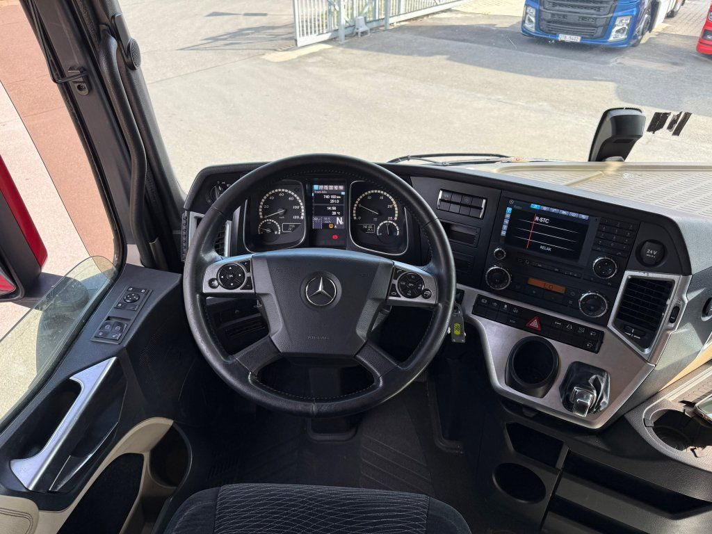 Τράκτορας Mercedes-Benz 1848 Actros Gigaspace: φωτογραφία 17 Τράκτορας Mercedes-Benz 1848 Actros Gigaspace: φωτογραφία 17