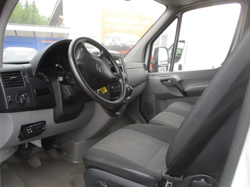 Μίσθωση Mercedes-Benz Sprinter 516 CDI  Mercedes-Benz Sprinter 516 CDI: φωτογραφία 8 Μίσθωση Mercedes-Benz Sprinter 516 CDI  Mercedes-Benz Sprinter 516 CDI: φωτογραφία 8