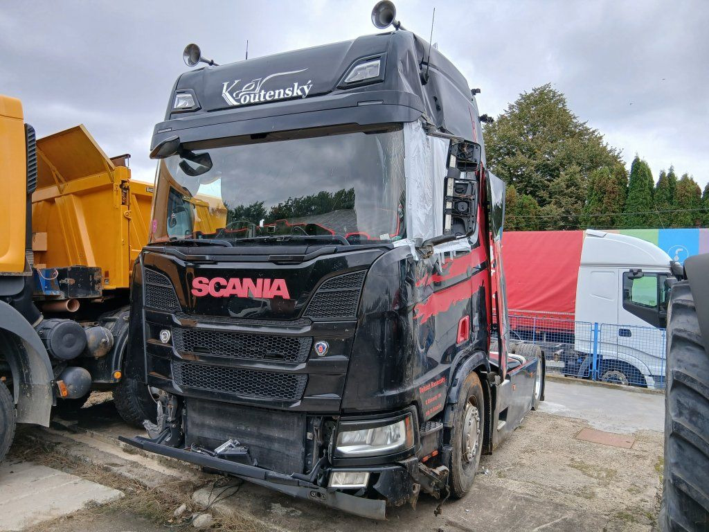 Scania R450 MEGA/lowdeck Unfall / damage - Τράκτορας: φωτογραφία 1 Scania R450 MEGA/lowdeck Unfall / damage - Τράκτορας: φωτογραφία 1