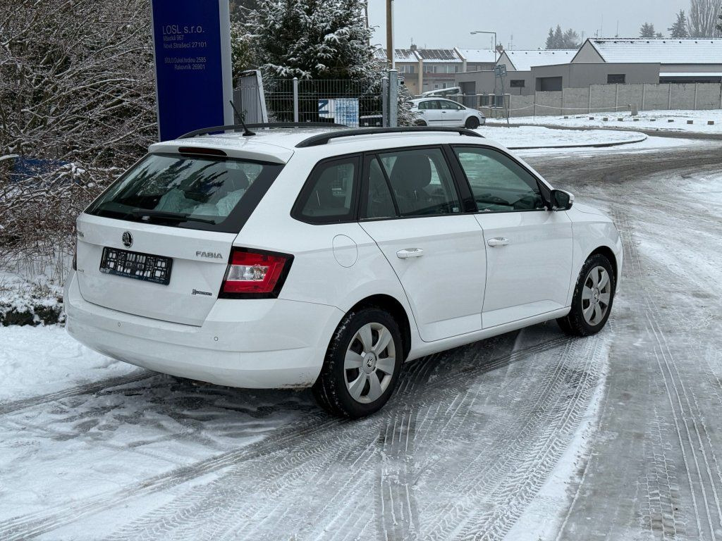 Skoda 1,4TDi kombi - Station wagon: φωτογραφία 4 Skoda 1,4TDi kombi - Station wagon: φωτογραφία 4