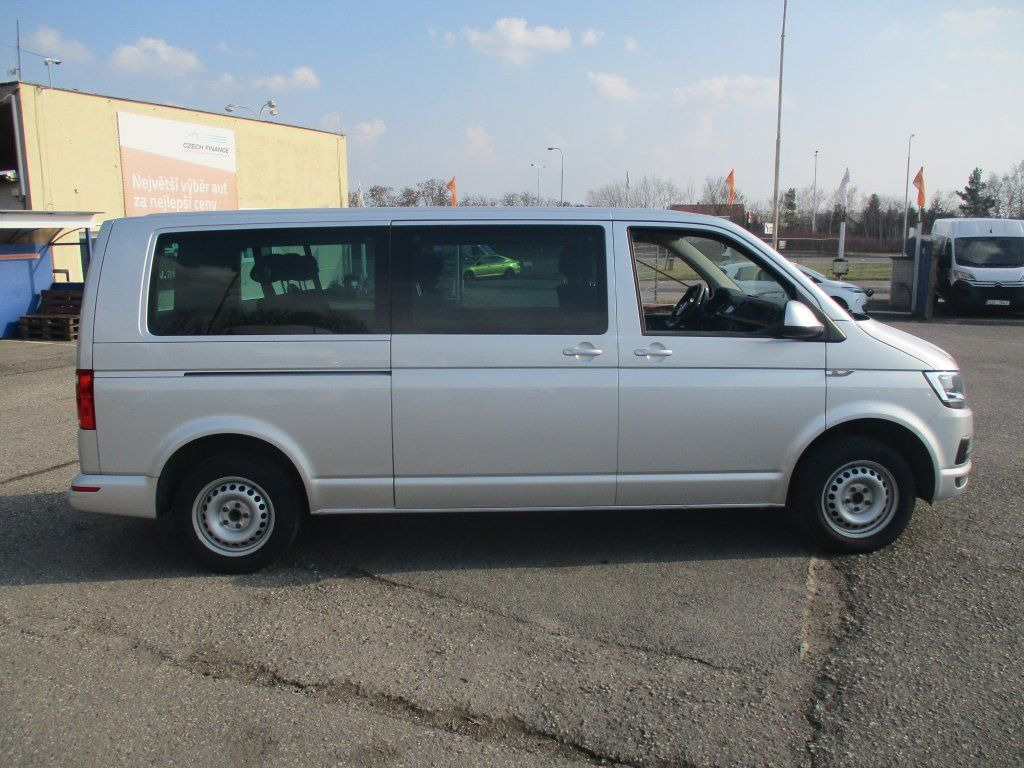 Volkswagen T6 2.0 TDI,Navi,DSG - Επιβατικό βαν: φωτογραφία 4 Volkswagen T6 2.0 TDI,Navi,DSG - Επιβατικό βαν: φωτογραφία 4
