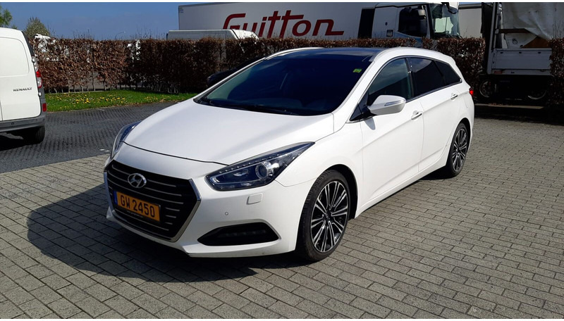 Hyundai i40 - Αυτοκίνητο: φωτογραφία 2 Hyundai i40 - Αυτοκίνητο: φωτογραφία 2