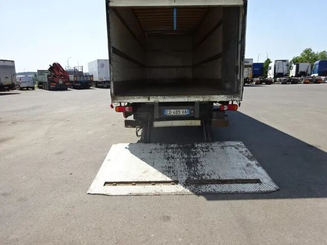 Μίσθωση Renault Midlum 270 dxi - manual gearbox / steel suspension lames Renault Midlum 270 dxi - manual gearbox / steel suspension lames: φωτογραφία 8 Μίσθωση Renault Midlum 270 dxi - manual gearbox / steel suspension lames Renault Midlum 270 dxi - manual gearbox / steel suspension lames: φωτογραφία 8