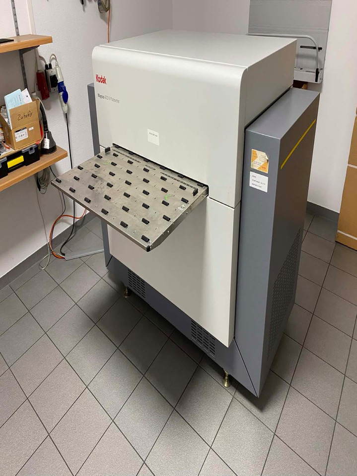 6up thermal platesetter Kodak Magnus 400 III with Prinergy XPO Workstation and Software Rip Workflowvillage - Εκτυπωτική μηχανή: φωτογραφία 1 6up thermal platesetter Kodak Magnus 400 III with Prinergy XPO Workstation and Software Rip Workflowvillage - Εκτυπωτική μηχανή: φωτογραφία 1
