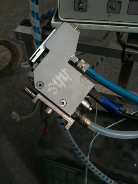 Baumer HHS C-210 2-channel glue application control system - Διπλωτική μηχανή: φωτογραφία 3 Baumer HHS C-210 2-channel glue application control system - Διπλωτική μηχανή: φωτογραφία 3