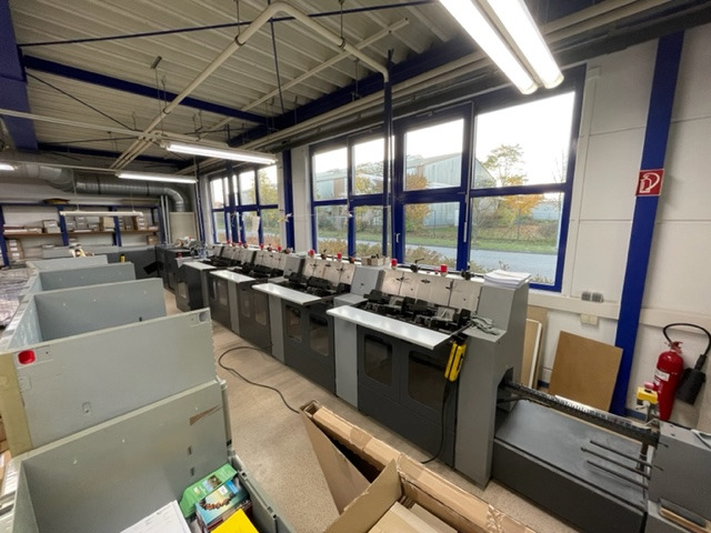 Heidelberg Saddlestitcher Stitchmaster ST 100.1 with 1+8 Feeders - Εκτυπωτική μηχανή: φωτογραφία 1 Heidelberg Saddlestitcher Stitchmaster ST 100.1 with 1+8 Feeders - Εκτυπωτική μηχανή: φωτογραφία 1