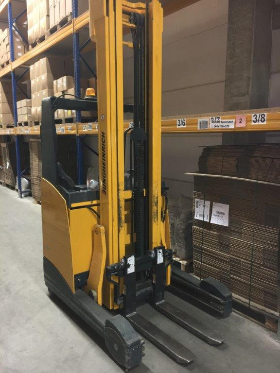 Reach truck Jungheinrich ETV 114 - Ανυψωτικό στενών δρόμων: φωτογραφία 1 Reach truck Jungheinrich ETV 114 - Ανυψωτικό στενών δρόμων: φωτογραφία 1