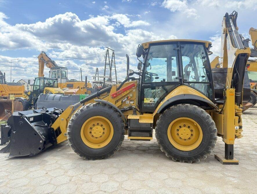 CAT 444F - Φορτωτής εκσκαφέας: φωτογραφία 1 CAT 444F - Φορτωτής εκσκαφέας: φωτογραφία 1