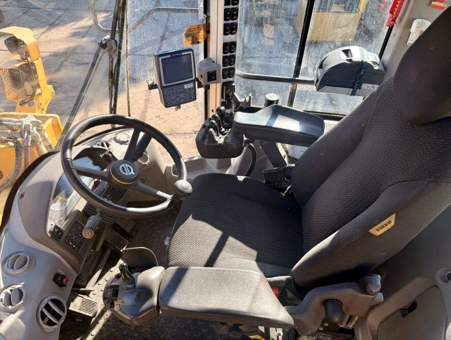 Volvo L110H  - Ελαστιχοφόρος φορτωτής: φωτογραφία 4 Volvo L110H  - Ελαστιχοφόρος φορτωτής: φωτογραφία 4