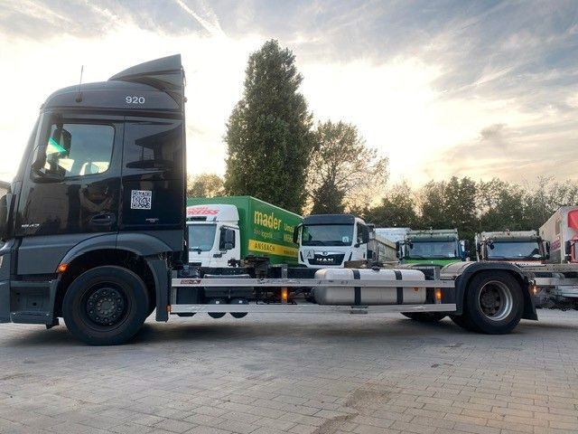 Mercedes-Benz Actros 1842 BDF LBW 1845 2x - Φορτηγό μεταφοράς εμπορευματοκιβωτίων/ Κινητό αμάξωμα: φωτογραφία 2 Mercedes-Benz Actros 1842 BDF LBW 1845 2x - Φορτηγό μεταφοράς εμπορευματοκιβωτίων/ Κινητό αμάξωμα: φωτογραφία 2