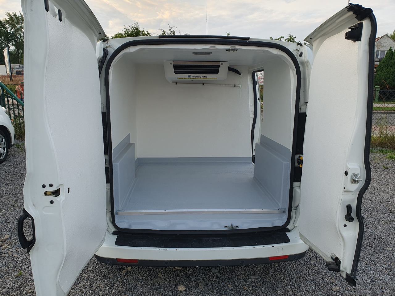 FIAT DOBLO CHLODNIA THERMOKING KLIMA EURO6 - Επαγγελματικό αυτοκίνητο ψυγείο: φωτογραφία 1 FIAT DOBLO CHLODNIA THERMOKING KLIMA EURO6 - Επαγγελματικό αυτοκίνητο ψυγείο: φωτογραφία 1