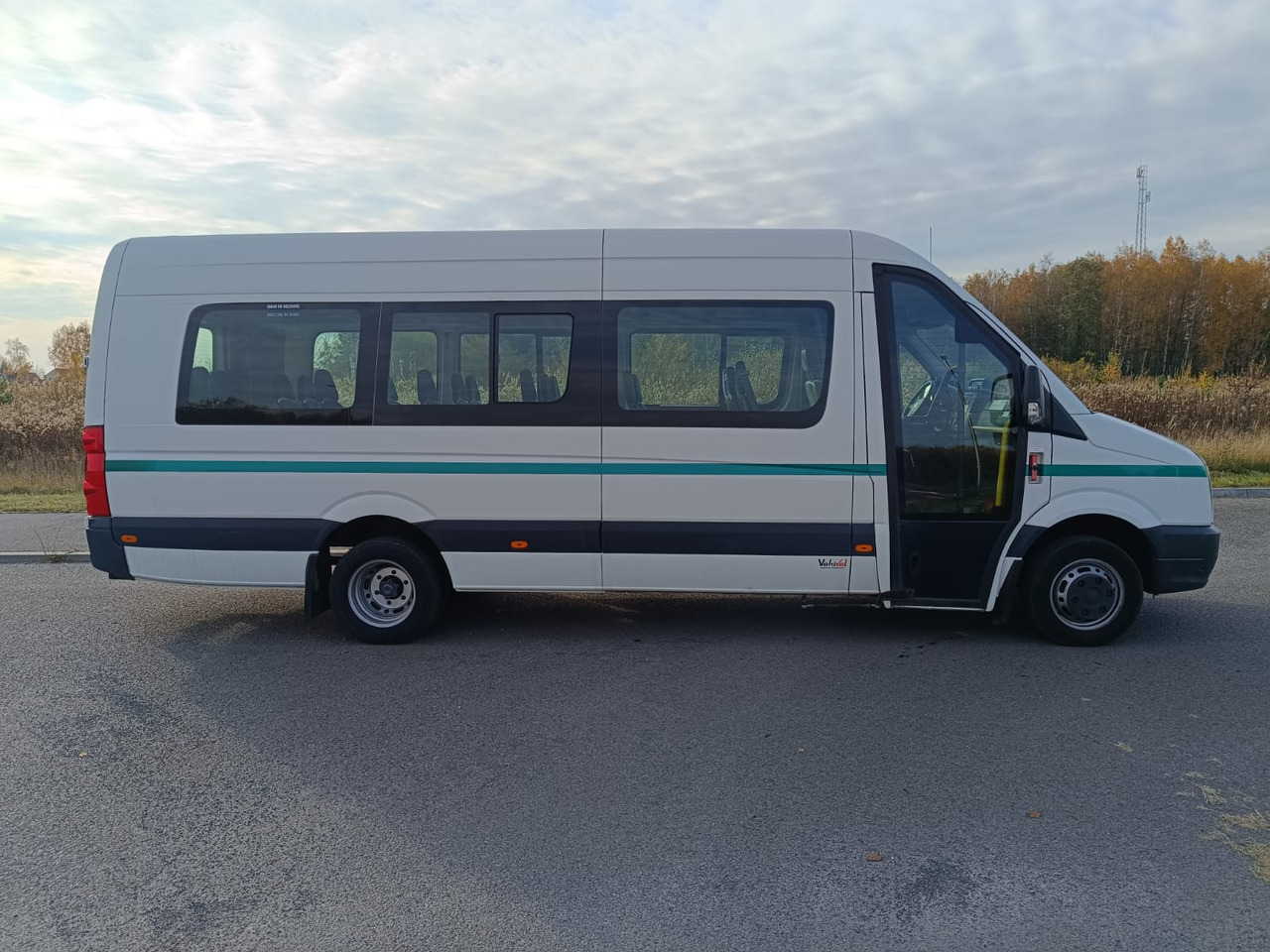 VOLKSWAGEN CRAFTER 23 OSOBY KLIMA WEBASTO KAMERA RETARDER HAK EURO5 - Πούλμαν: φωτογραφία 2 VOLKSWAGEN CRAFTER 23 OSOBY KLIMA WEBASTO KAMERA RETARDER HAK EURO5 - Πούλμαν: φωτογραφία 2