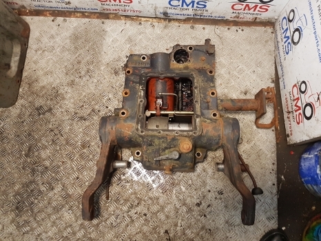 Deutz Dxbis110, 120, 85, 90 Hydraulic Lift Cover Assy 4337465r, 04331256 - Υδραυλικό για Τρακτέρ: φωτογραφία 4 Deutz Dxbis110, 120, 85, 90 Hydraulic Lift Cover Assy 4337465r, 04331256 - Υδραυλικό για Τρακτέρ: φωτογραφία 4